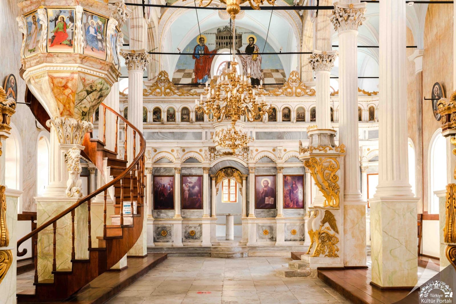 Taksiyarhis Church Museum